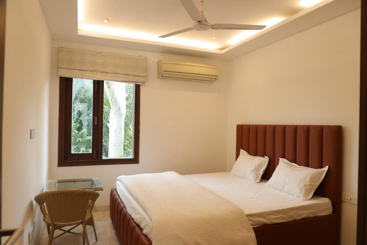 Saket 54 - Entire 4 Bhk